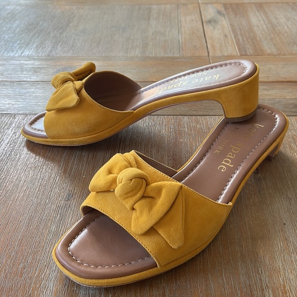 Kate Spade yellow bow sandals - Picture 3 of 6